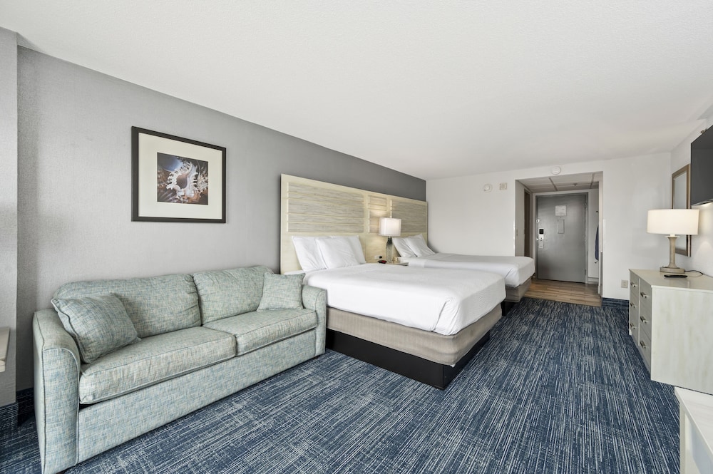 Single Room, Balcony, Partial Ocean View photo 3