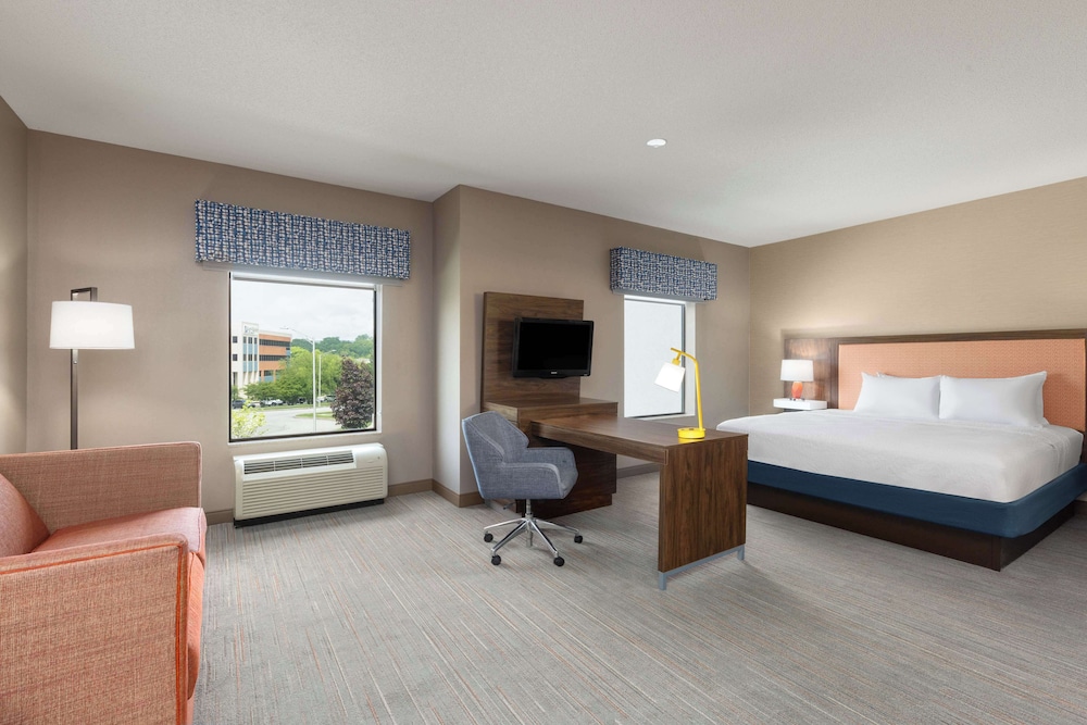 Studio, 1 King Bed, Accessible (Hearing) - Photo 1