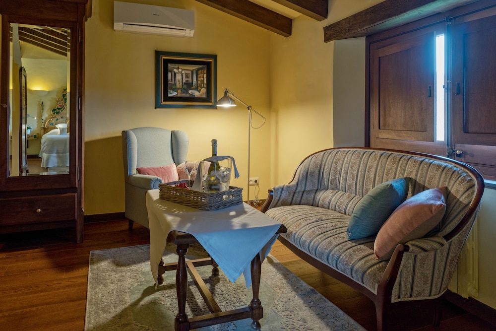Suite (Cal Sastre) photo 3