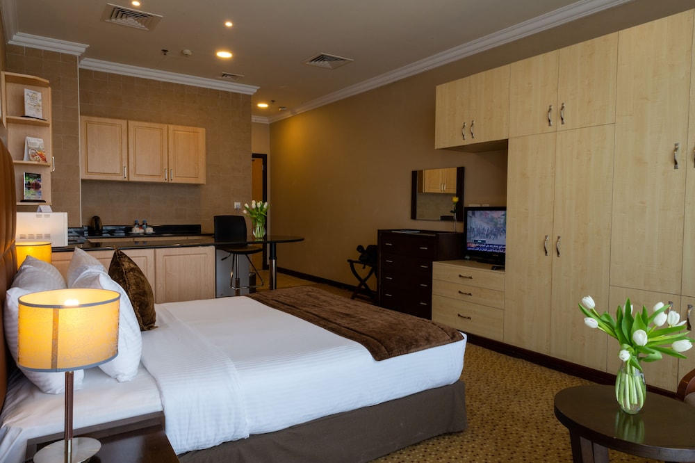 Deluxe Double Room, 1 King Bed - Photo 4