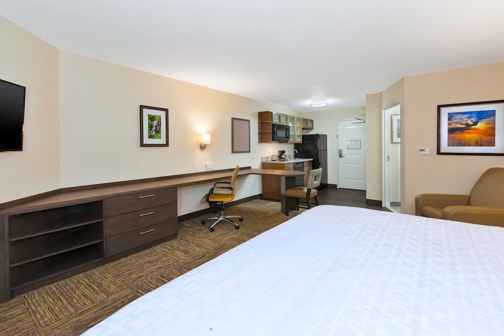 Suite, 1 Queen Bed, Accessible (Communication) - Photo 1