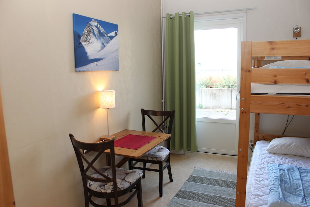 Twin Room (Private bathroom)