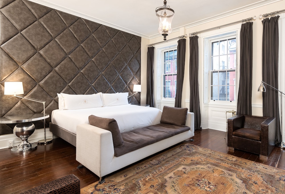 Premium Room, 1 King Bed, City View