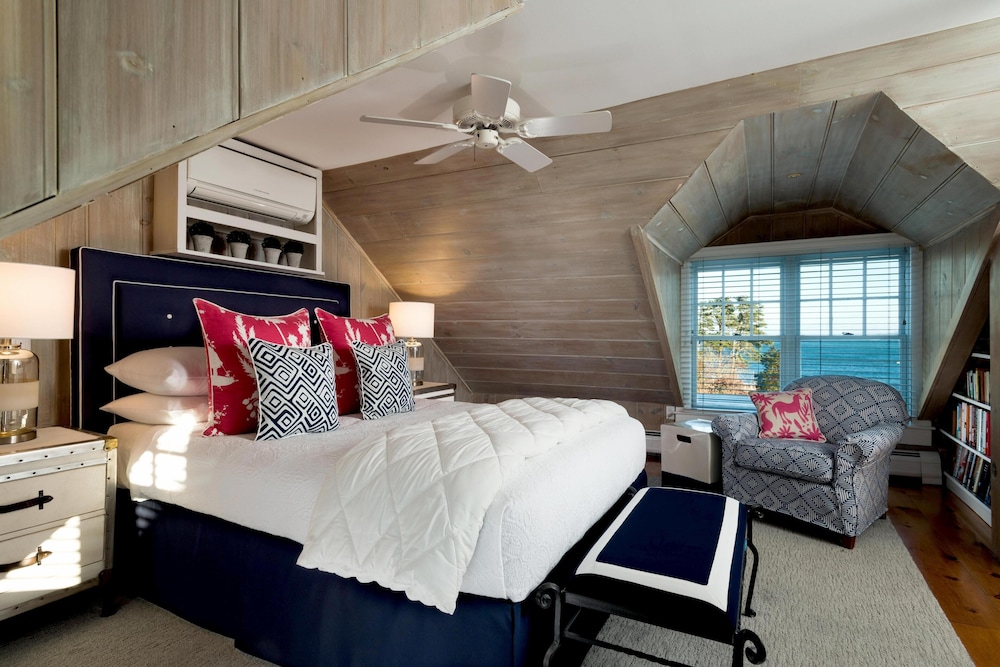 Room, Private Bathroom, Bay View (Daysailer)