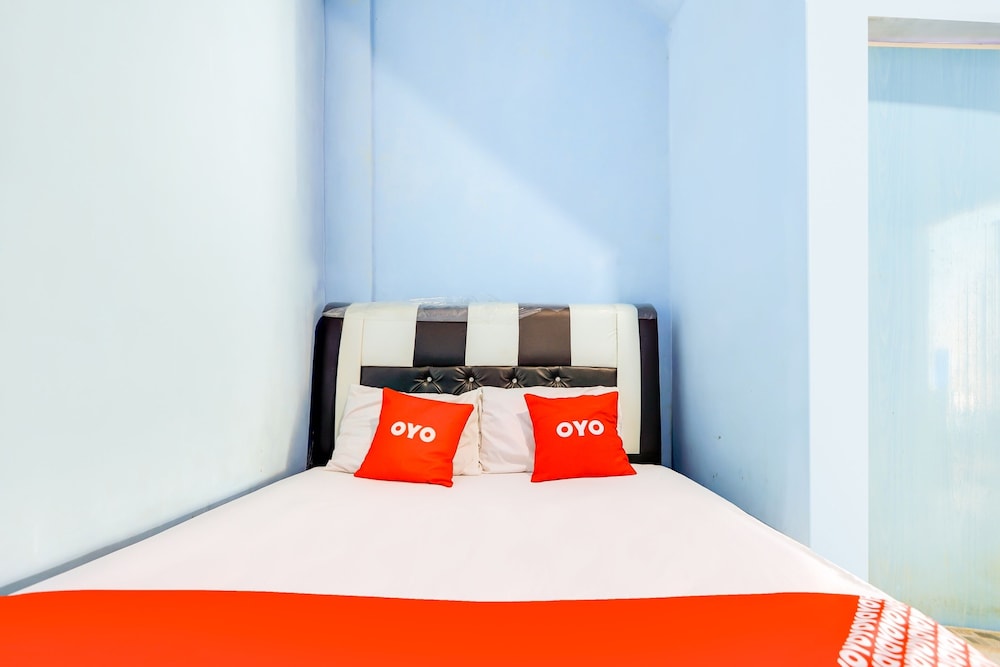 Standard Double Room - Photo 11