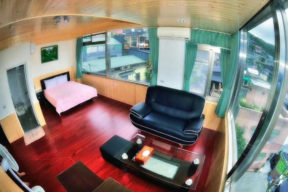 Deluxe Double Room with Sea View - Photo 1