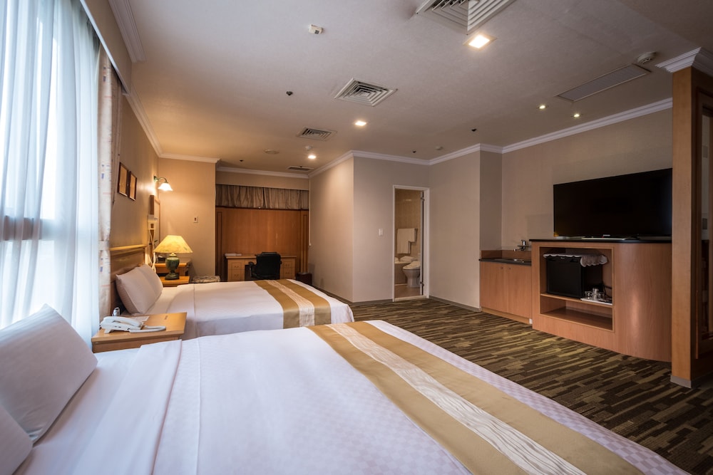 Deluxe Quadruple Room - Photo 3