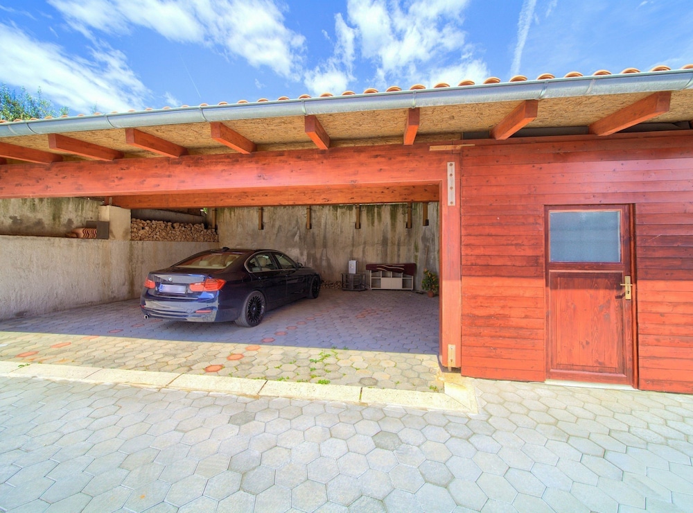 Apartment (Two Bedroom Apartment with Terrace an)