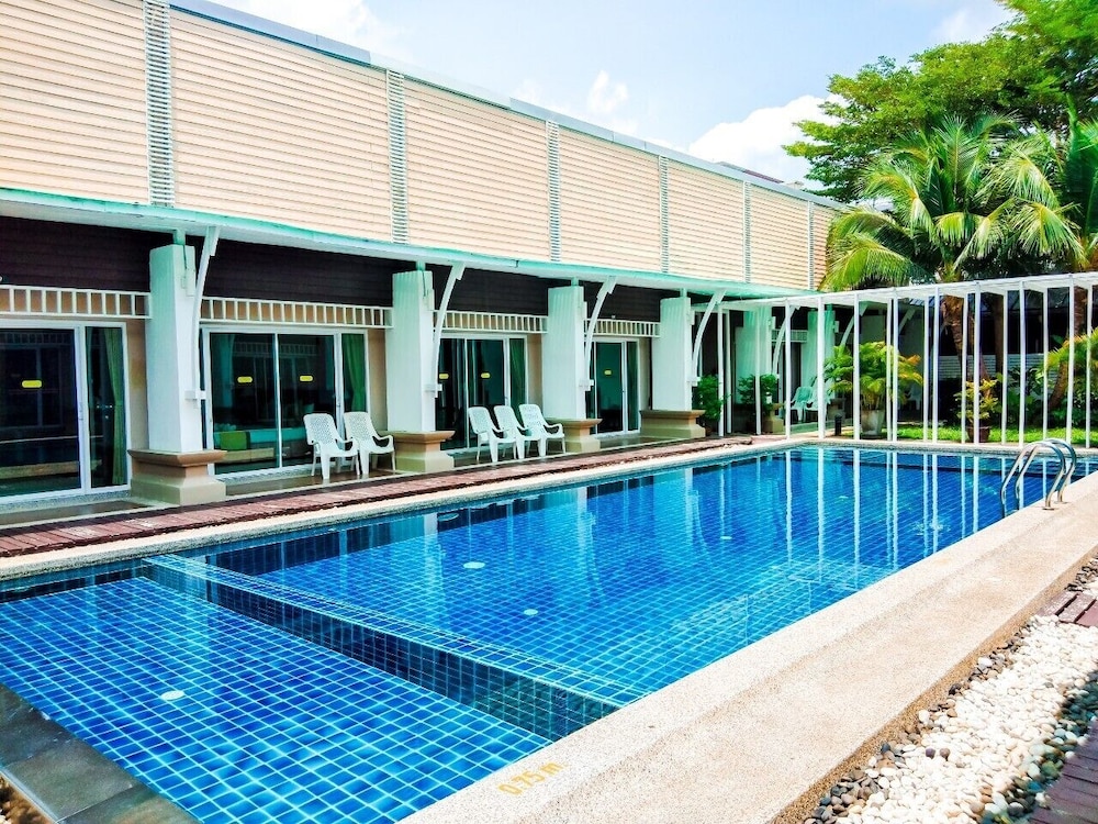 Suite, Courtyard Area - Photo 5