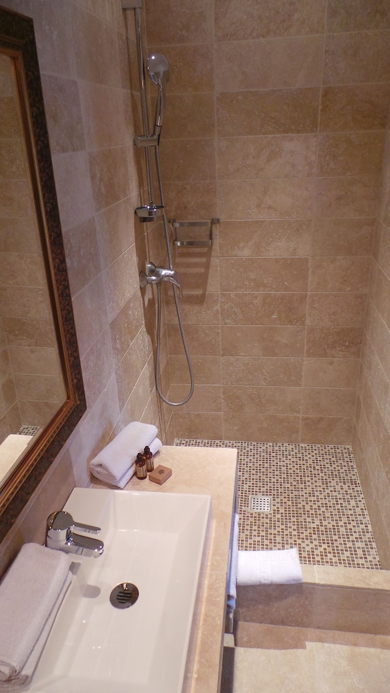 Superior Double Room, Balcony, City View photo 3