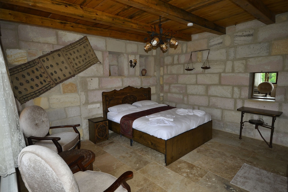 Traditional Double Room, 1 Queen Bed, Vineyard View