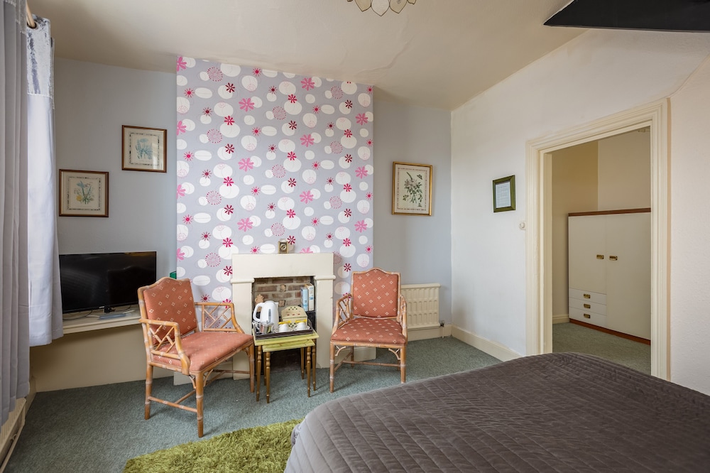 Double Room, Ensuite - Photo 3