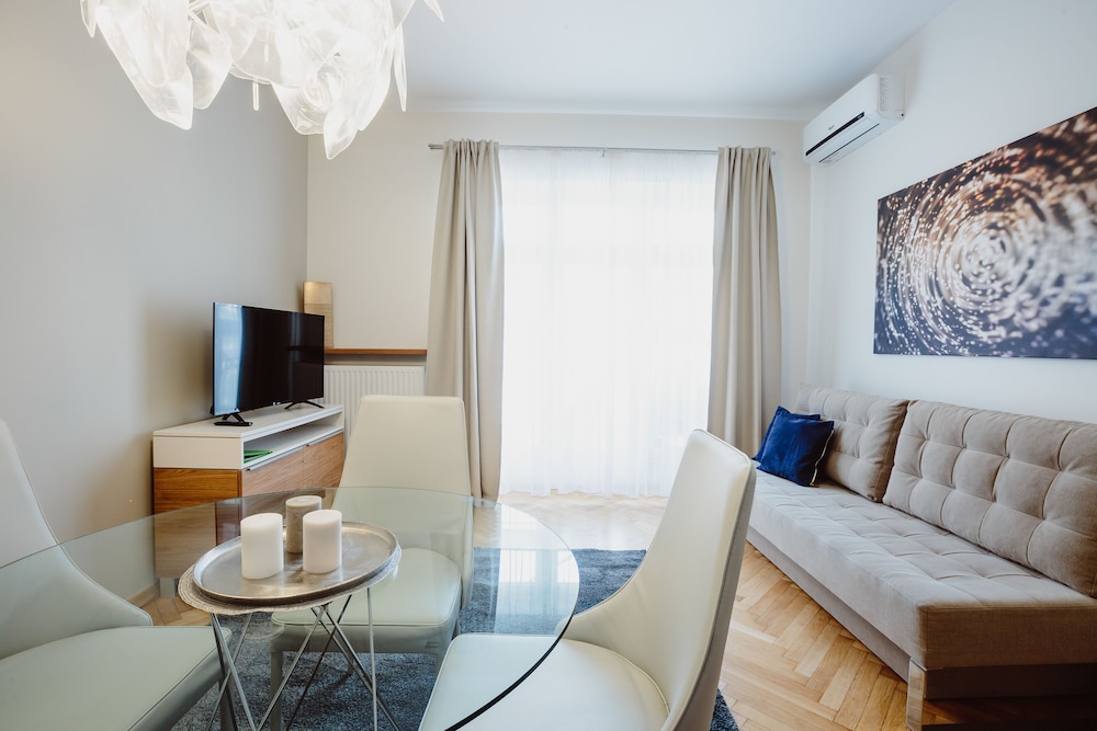 Apartment, 1 Bedroom, Balcony - Photo 22