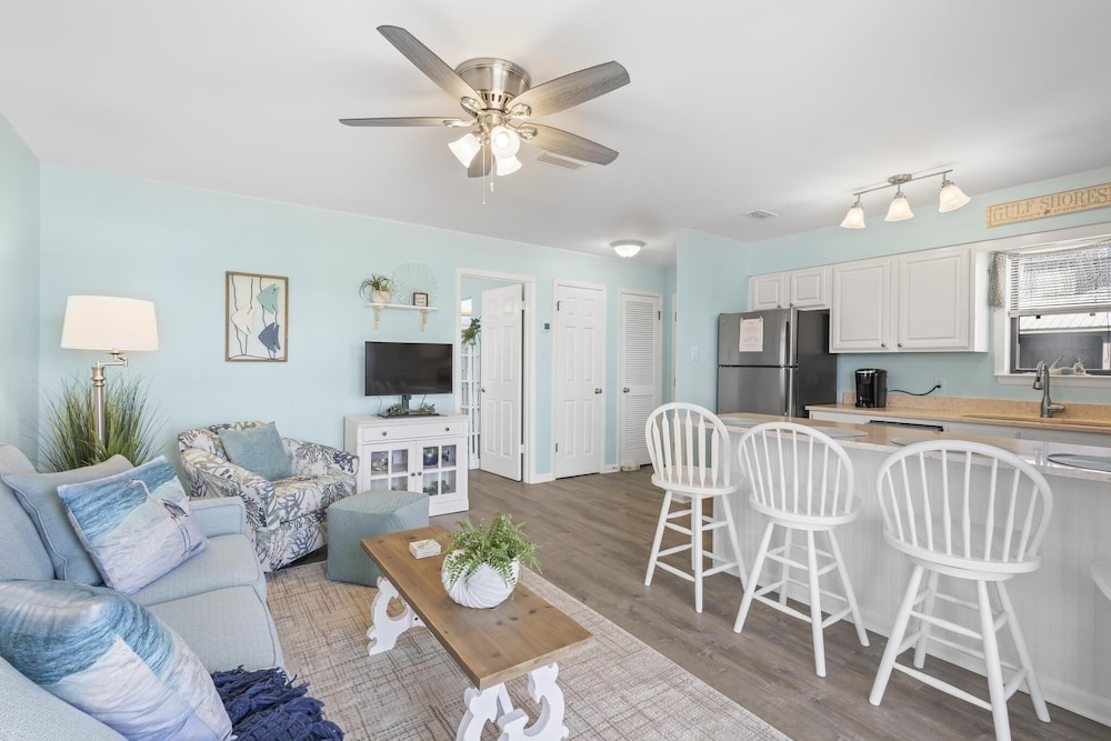 Condo, 1 Bedroom