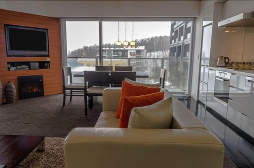 1 Bedroom Suite photo 2