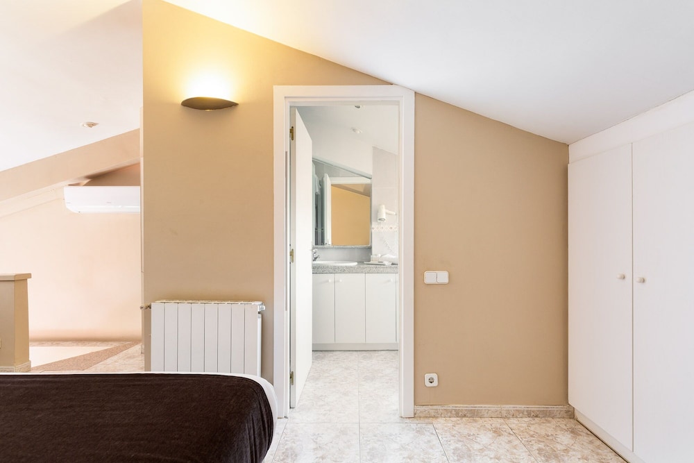 Business Duplex, Terrace (4 pax)