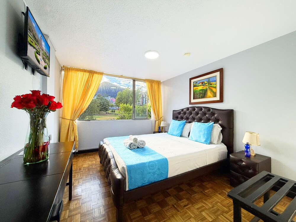 Comfort Room, City View
