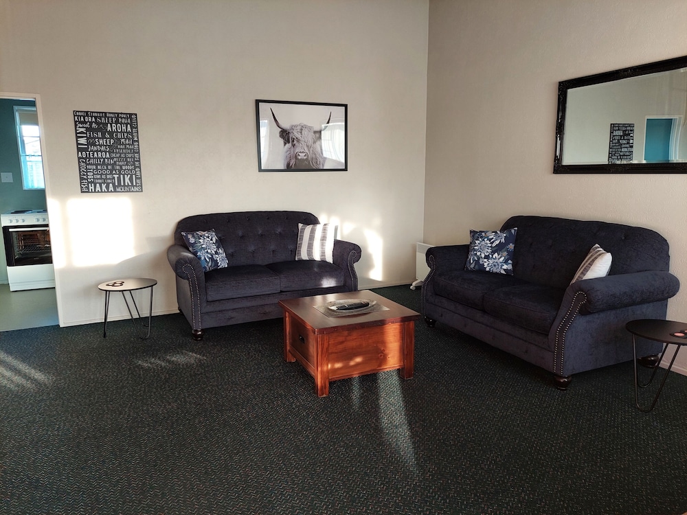 Large 2 Bedroom Unit