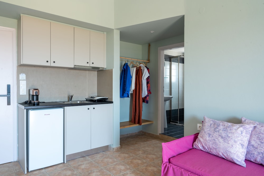 Family Apartment, Sea View - Photo 15