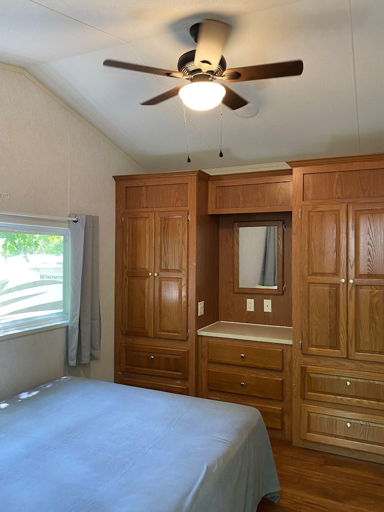 Mobile Home, 1 Bedroom photo 2