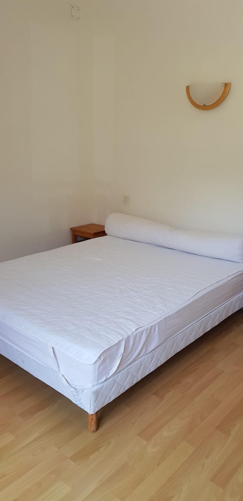 Basic Room - Photo 1