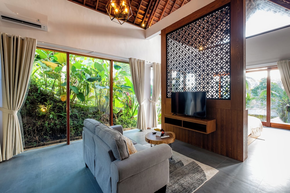 One Bedroom Private Pool Villa with Valley View - Photo 36