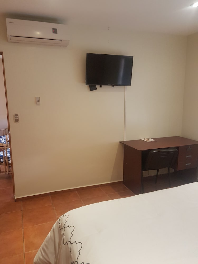 Premium Room, 1 Queen Bed photo 2