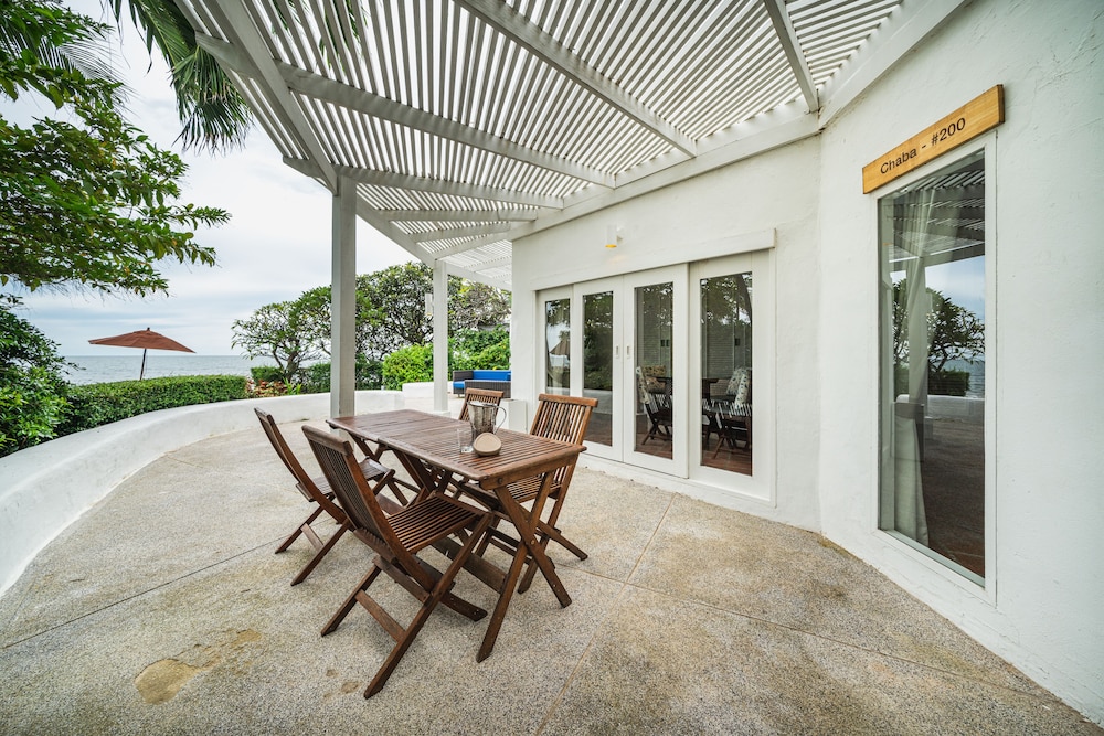 2BR Chaba Beachfront Villa - Photo 7