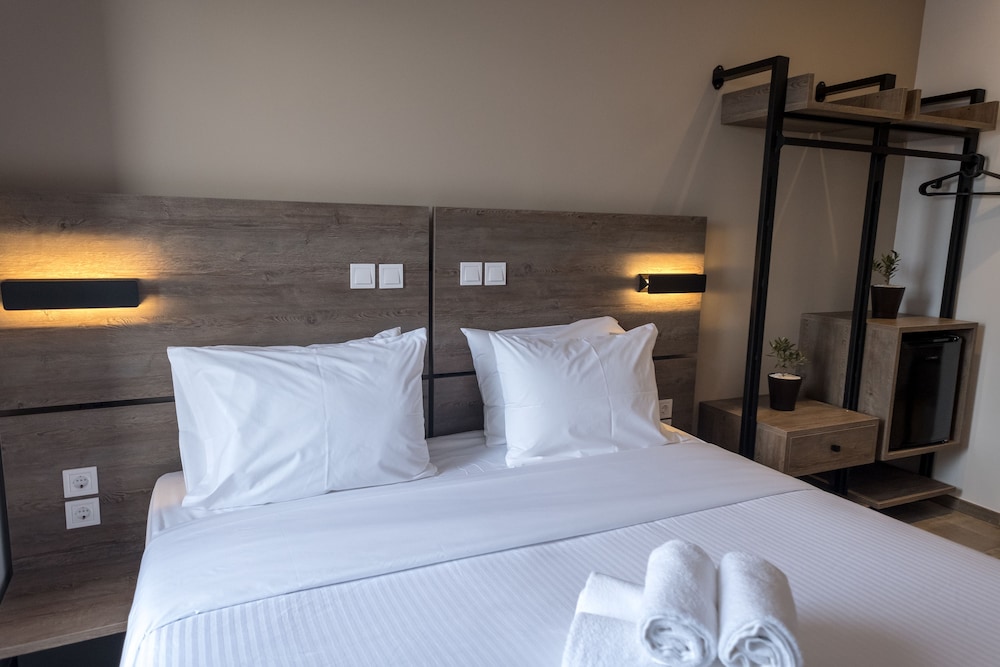 Deluxe Double Room - Photo 7