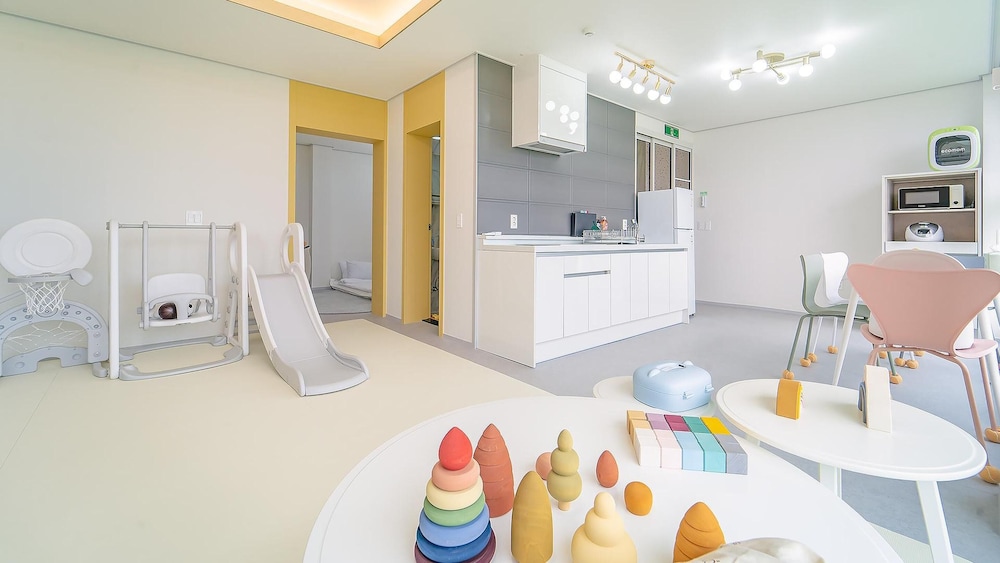 Basic Room, 1 Bedroom (Pandagom(1Cheung/Oceanview)-Kidsroom) - Photo 27