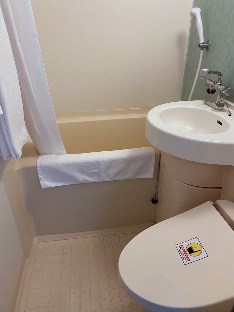 Twin Room, Non Smoking - Photo 4