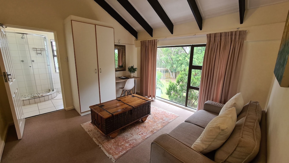 Standard Room photo 3