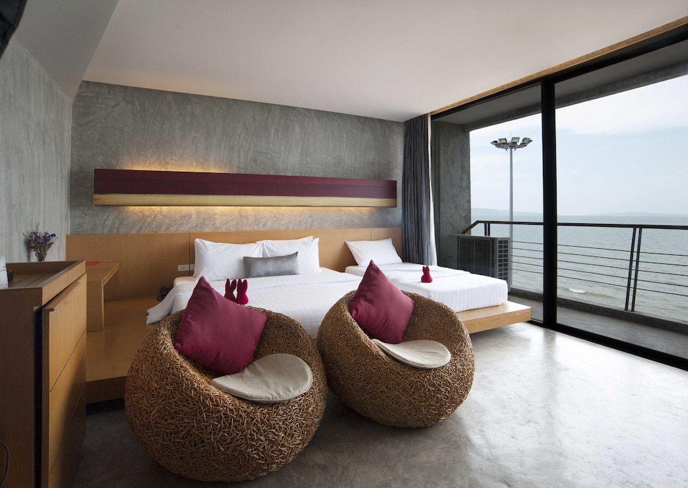 Family Triple Room, Multiple Beds - Photo 1