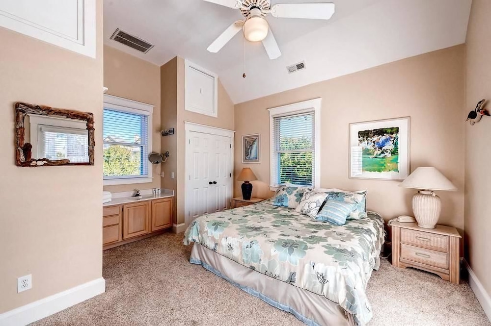 Family House, 3 Bedrooms, Ocean View, Sea Facing photo 3