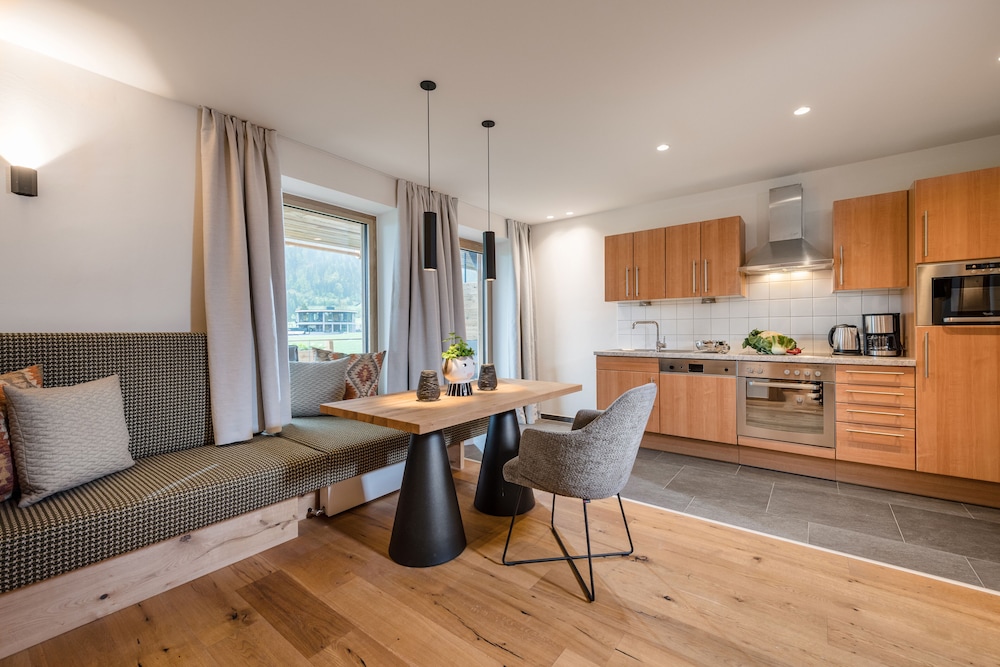 Premium Apartment, 2 Bedrooms, Balcony photo 2