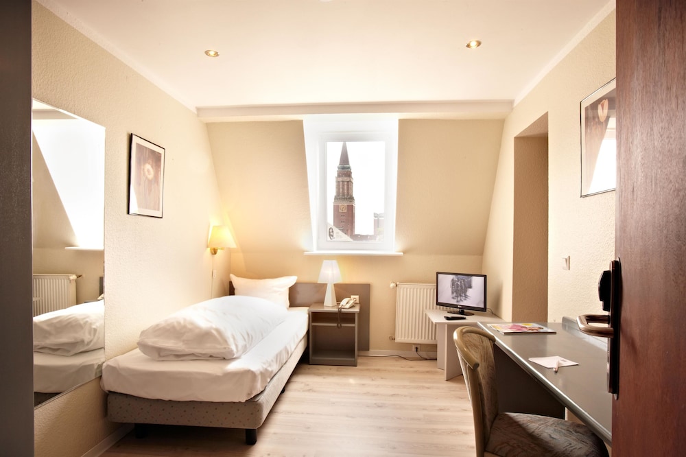 Standard Room, 1 Twin Bed photo 2