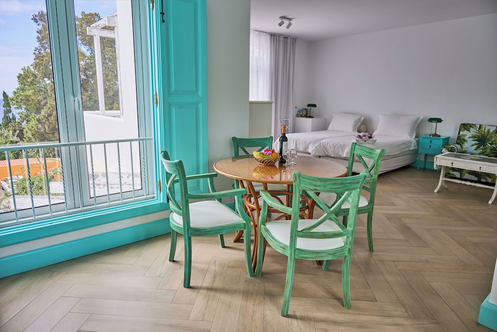 Premium Studio Suite photo 3