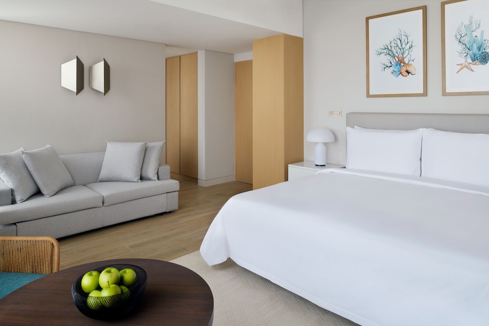Beachfront Junior Suite with Private Terrace photo 2