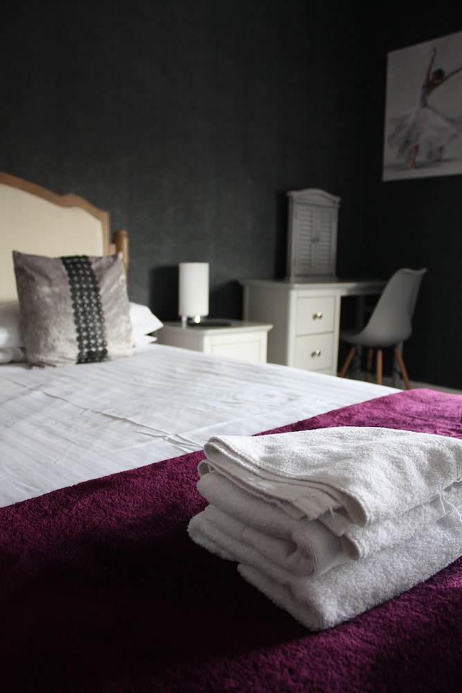 Deluxe Double Room - Photo 5