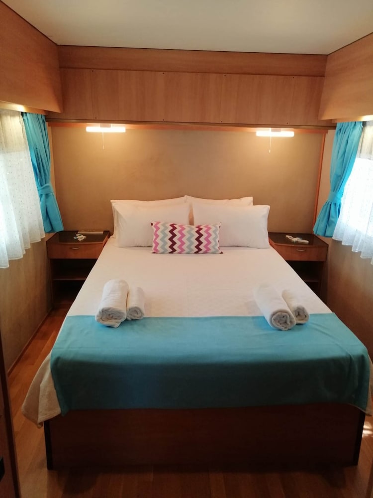 Deluxe Mobile Home photo 1
