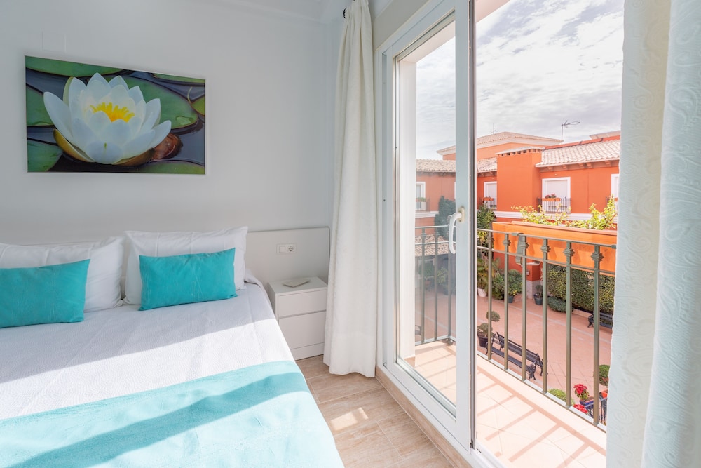 Double or Twin Room - Photo 16
