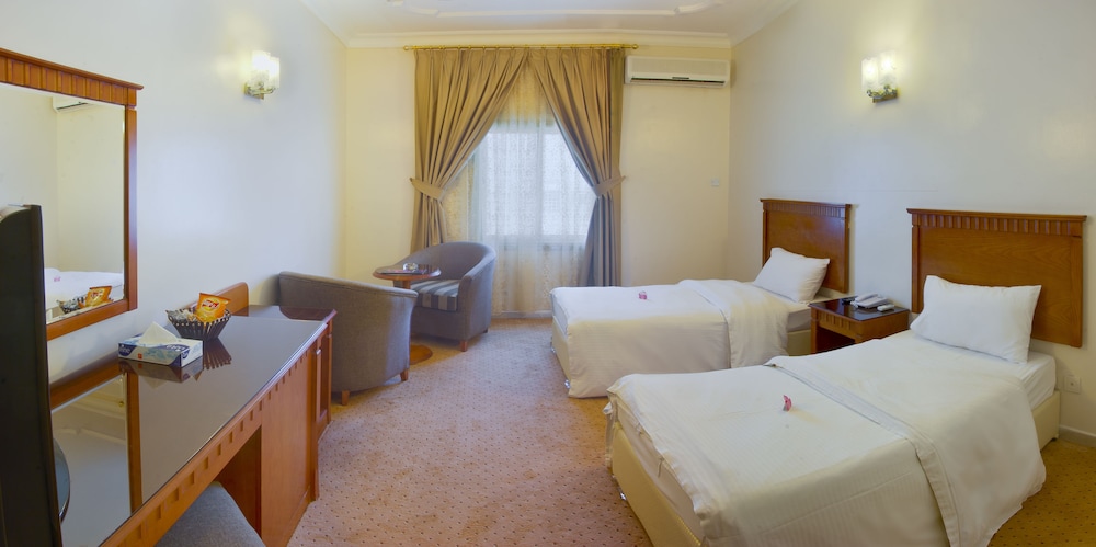 Suite, 2 Bedrooms photo 3