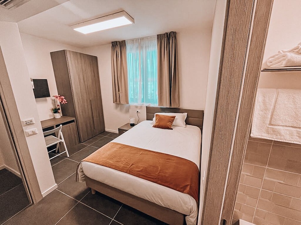 Basic Single Room photo 1