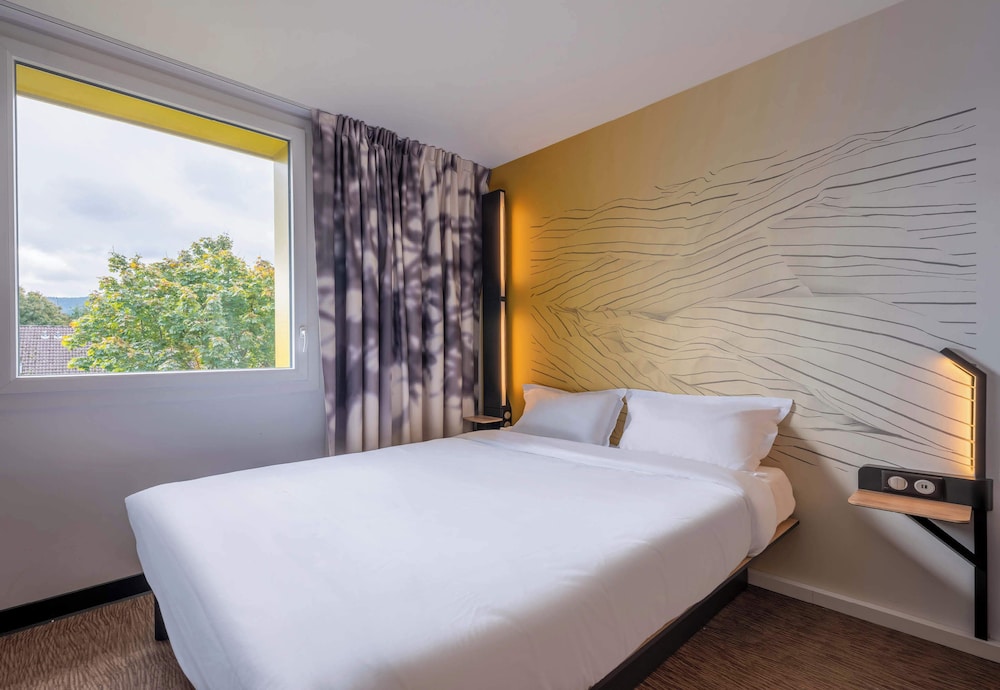 Double Room, Non Smoking - Photo 2