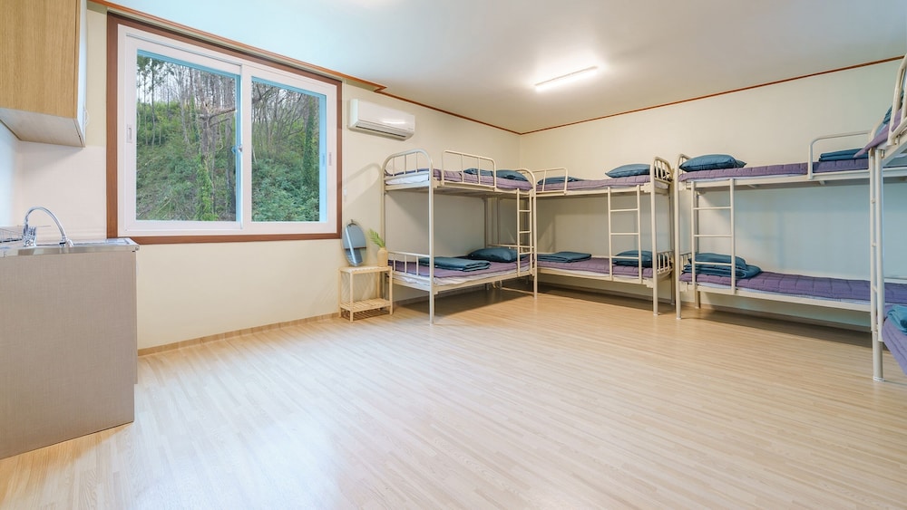 Basic Room, 1 Bedroom (Room 3-1)