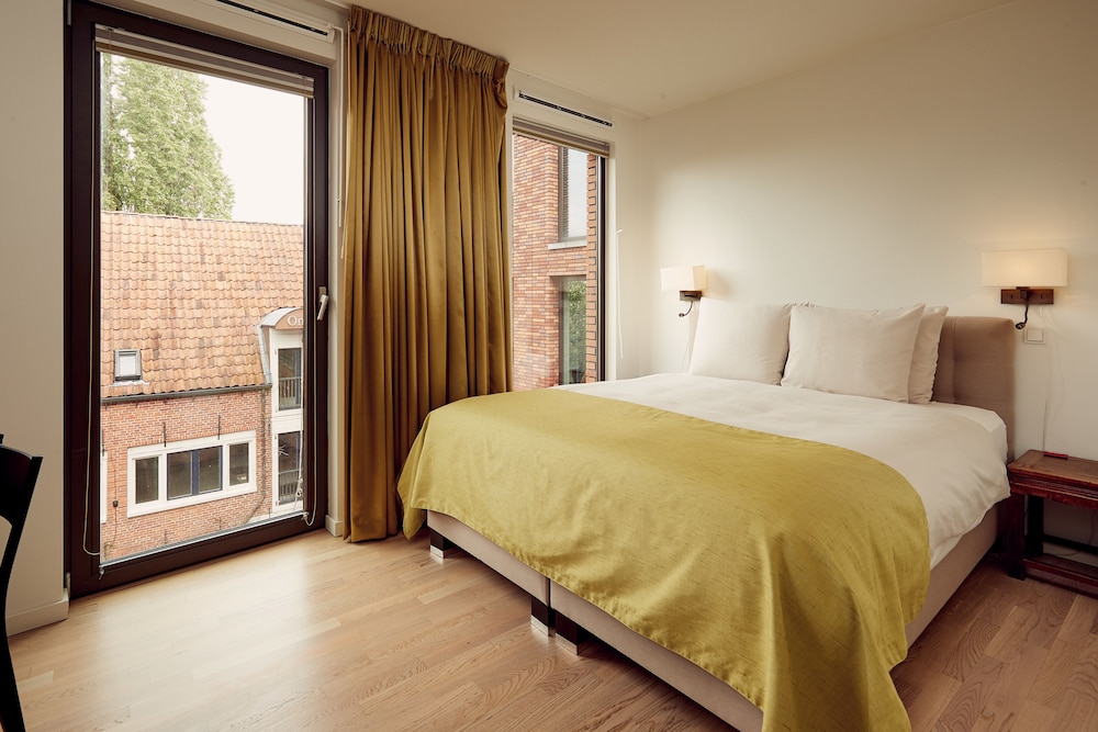 Premium Penthouse, Multiple Beds, Canal View photo 2