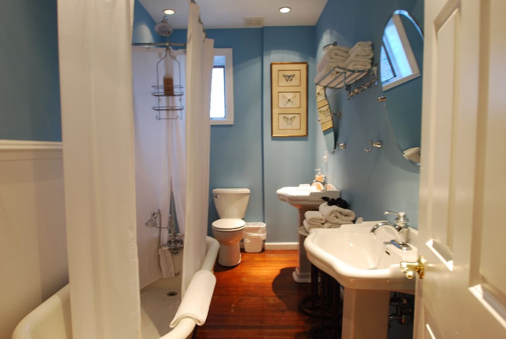 Junior Studio Suite, 2 Double Beds, Kitchenette photo 2