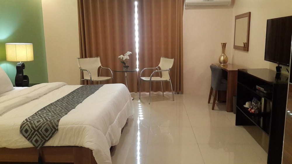 Executive Room photo 2