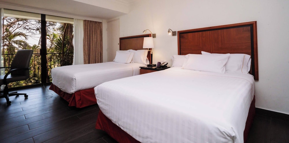 Executive Room, 2 Double Beds photo 2