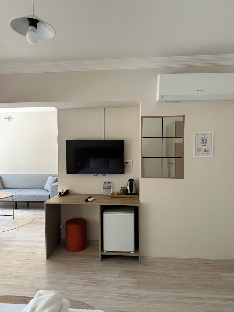 Deluxe Triple Room photo 3